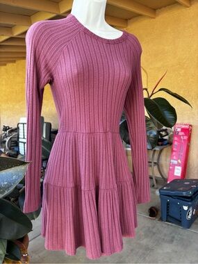 Forever 21 Ribbed Long-Sleeve Tiered Dress in Dusty Pink
